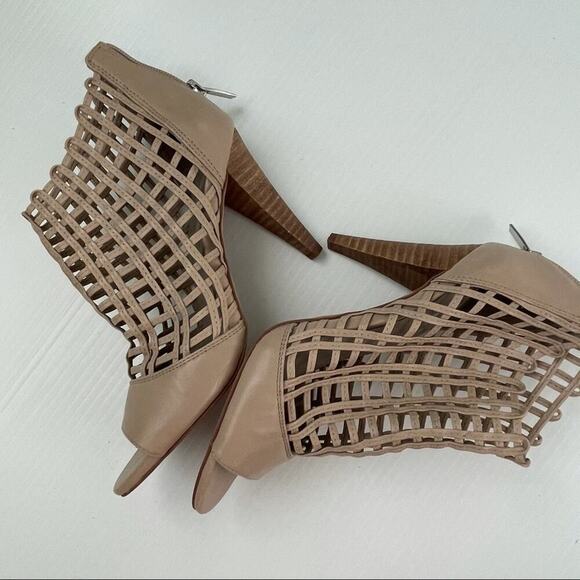 Vince Camuto Atina peep toe woven heeled booties back zip closure stacked heel - Picture 7 of 10